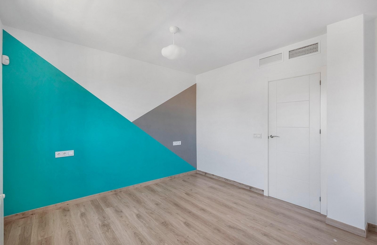 Rynek wtórny - Villa - Torrevieja - Aguas Nuevas