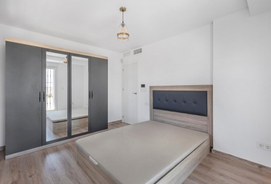 Rynek wtórny - Villa - Torrevieja - Aguas Nuevas