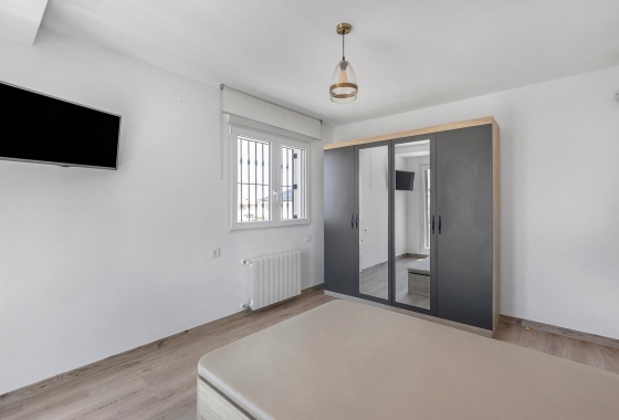 Rynek wtórny - Villa - Torrevieja - Aguas Nuevas