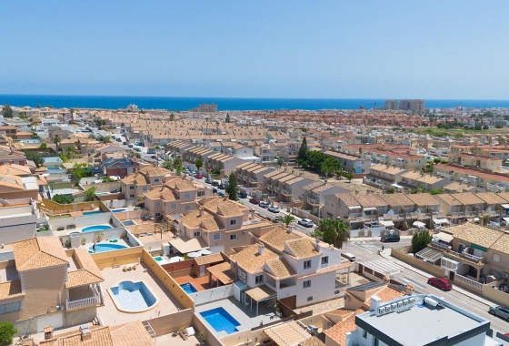 Rynek wtórny - Villa - Torrevieja - Aguas Nuevas