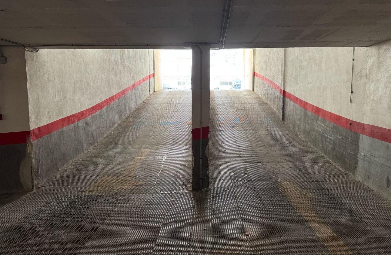 Rynek wtórny - Garaż - Torrevieja - Centro