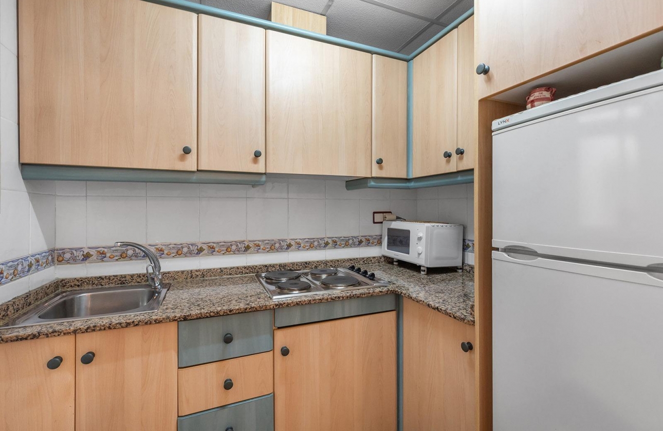 Resale - Apartment - Torrevieja - Estacion de autobuses