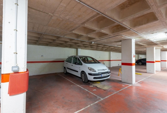 Resale - Apartment - Torrevieja - Estacion de autobuses