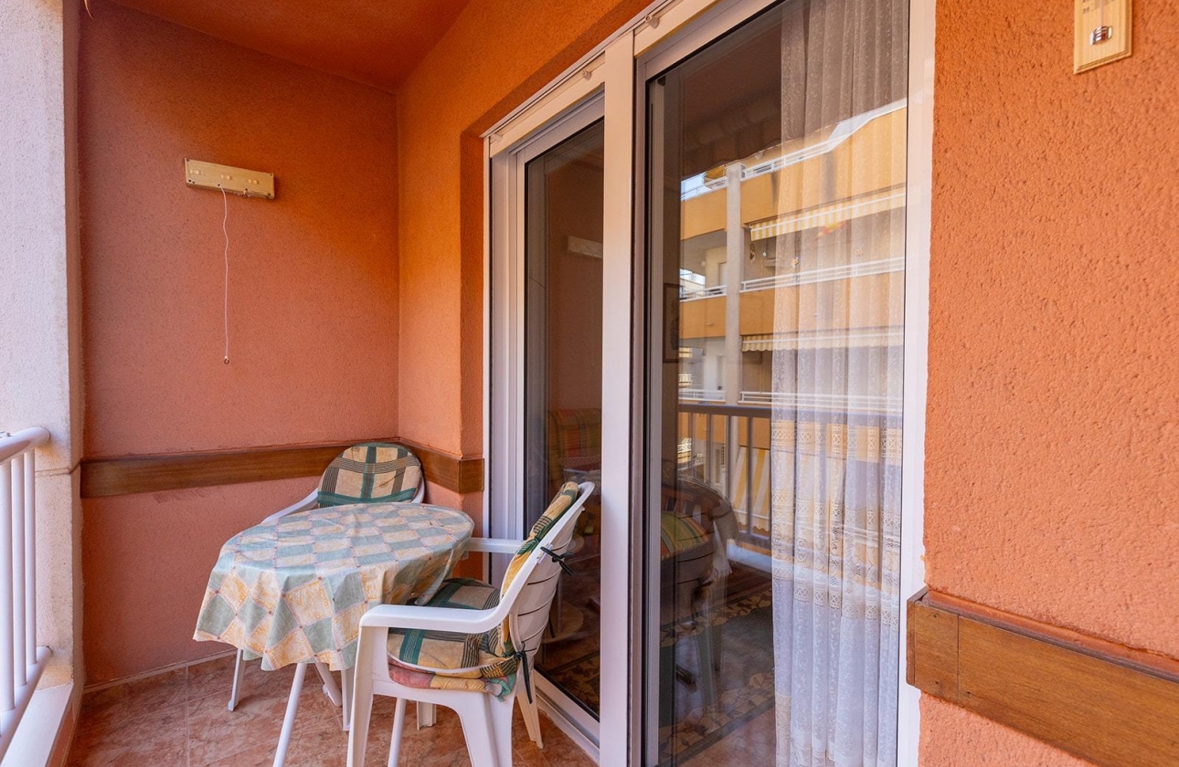 Resale - Apartment - Torrevieja - Estacion de autobuses