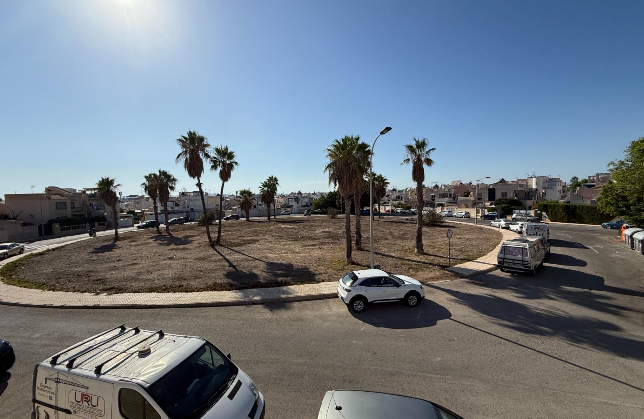 Reventa - Adosado - Torrevieja - Carrefour