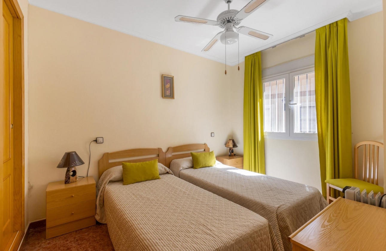 Resale - Apartment - Torrevieja - Playa de los Locos