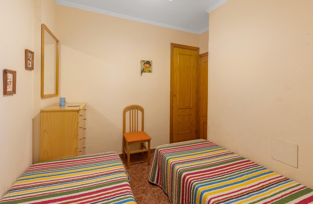 Resale - Apartment - Torrevieja - Playa de los Locos