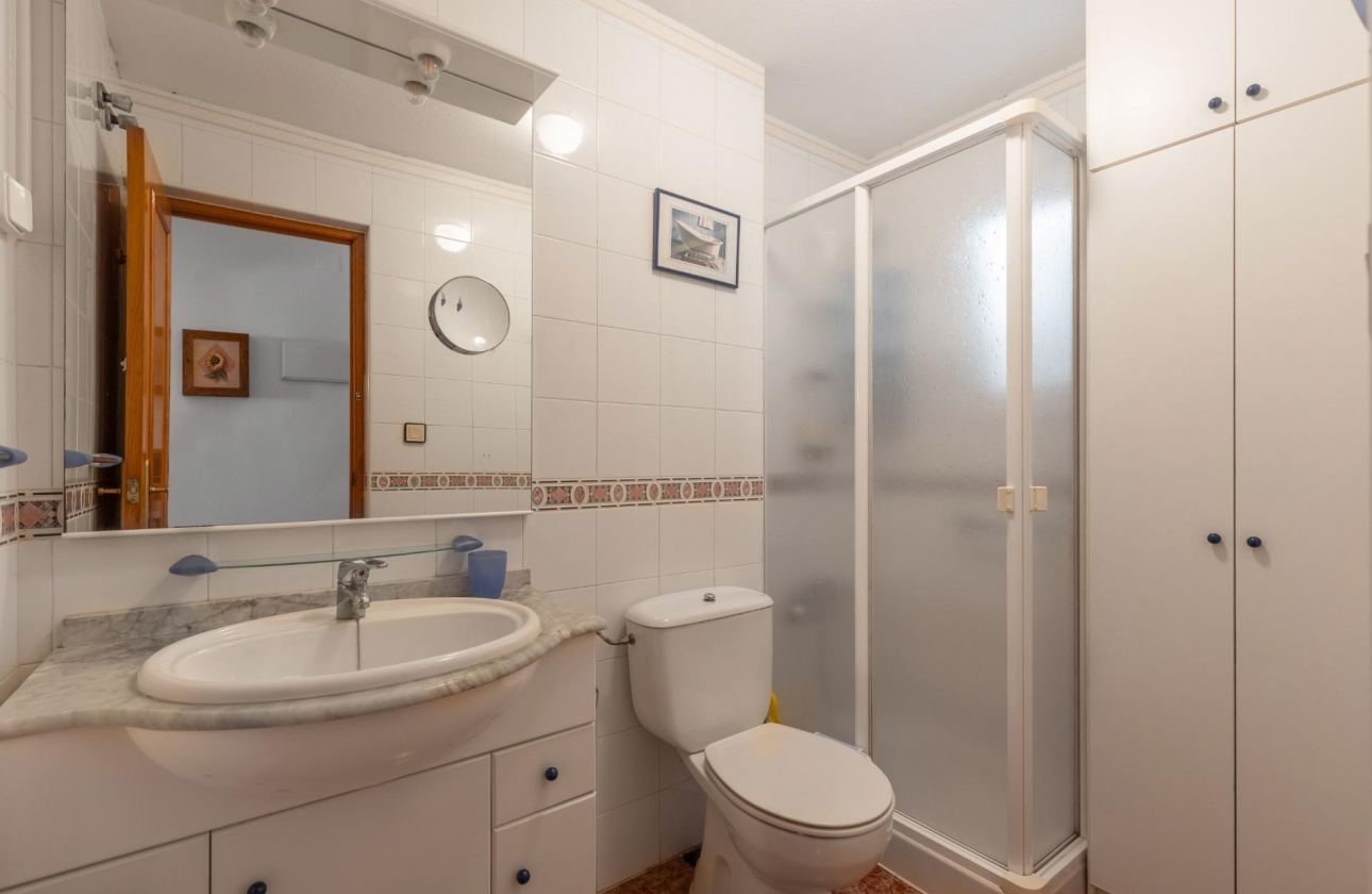 Resale - Apartment - Torrevieja - Playa de los Locos