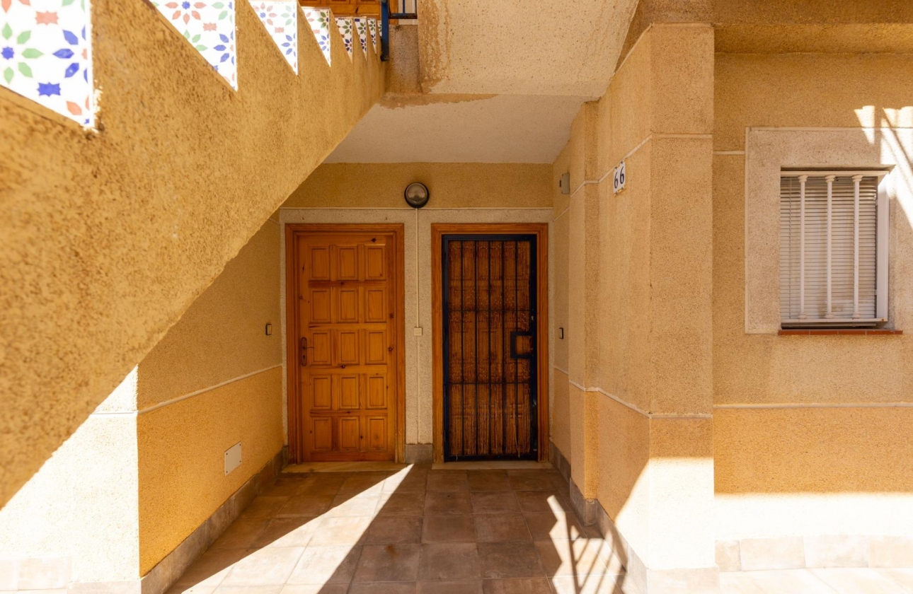 Resale - Apartment - Torrevieja - Playa de los Locos