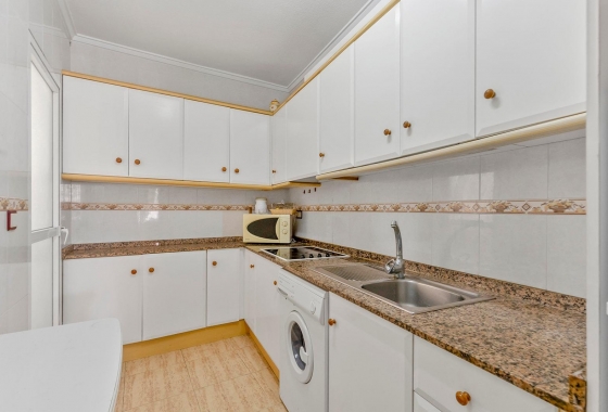 Resale - Apartment - Torrevieja - Estacion de autobuses