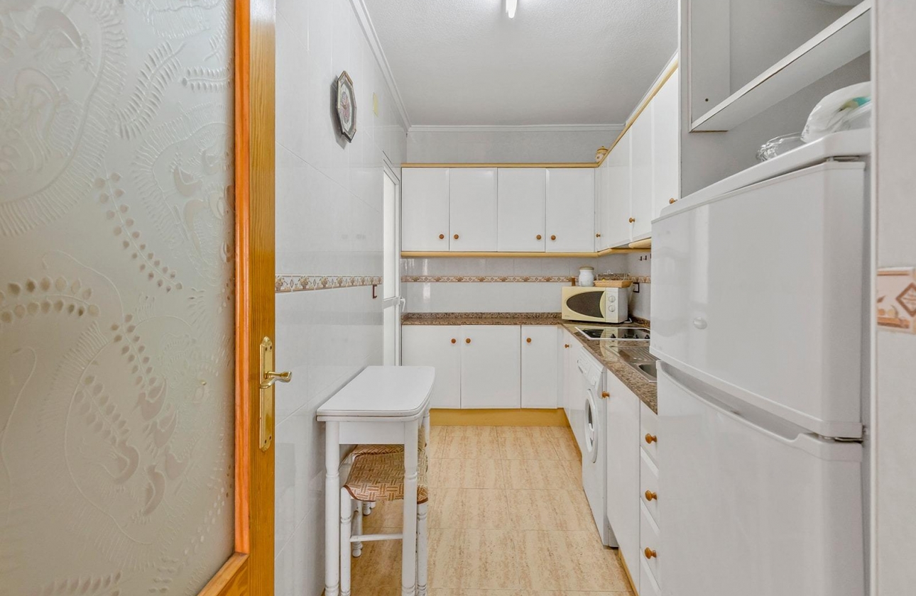 Resale - Apartment - Torrevieja - Estacion de autobuses