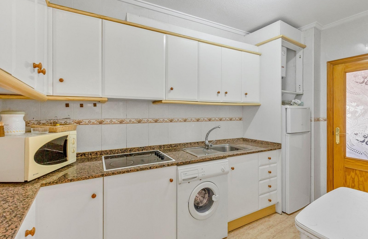 Resale - Apartment - Torrevieja - Estacion de autobuses