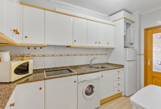 Resale - Apartment - Torrevieja - Estacion de autobuses