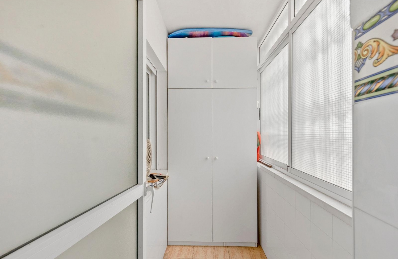 Resale - Apartment - Torrevieja - Estacion de autobuses