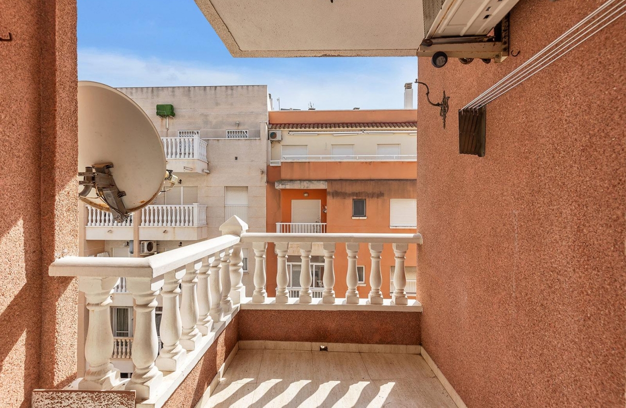 Rynek wtórny - Apartament - Torrevieja - Estacion de autobuses