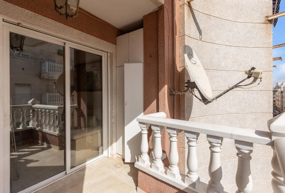 Rynek wtórny - Apartament - Torrevieja - Estacion de autobuses