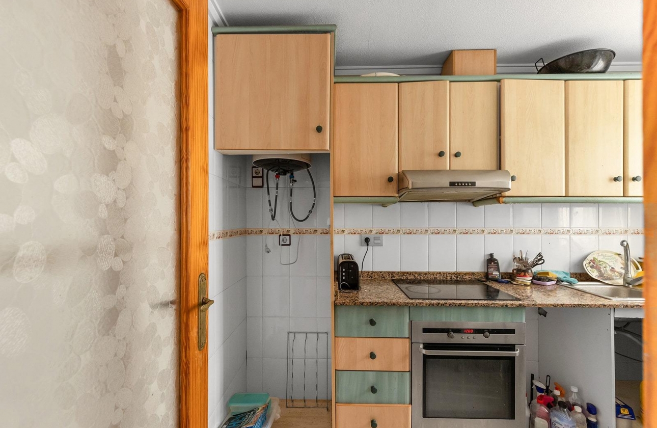 Rynek wtórny - Apartament - Torrevieja - Estacion de autobuses