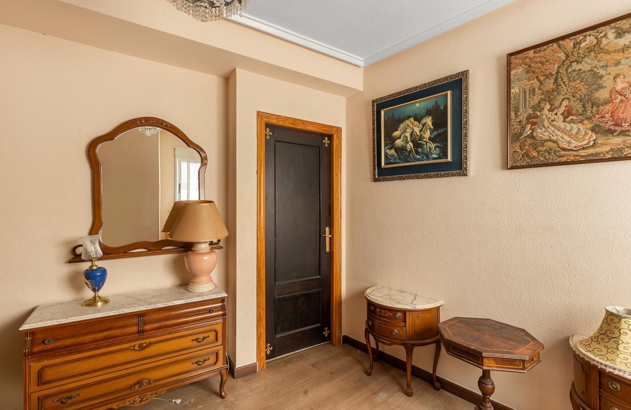 Rynek wtórny - Apartament - Torrevieja - Estacion de autobuses