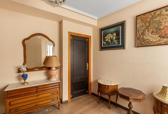 Rynek wtórny - Apartament - Torrevieja - Estacion de autobuses