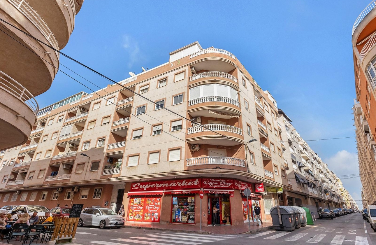 Rynek wtórny - Apartament - Torrevieja - Estacion de autobuses