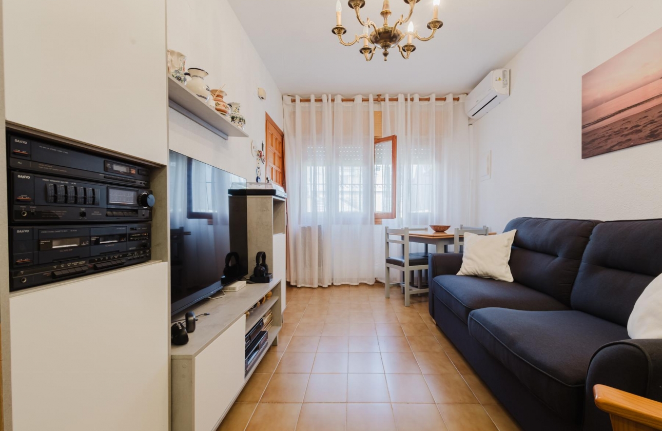 Rynek wtórny - Bungalow - Torrevieja - Playa De Los Naufragos