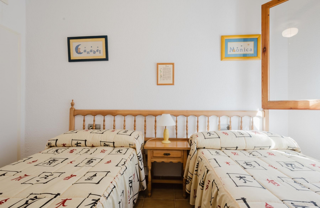 Rynek wtórny - Bungalow - Torrevieja - Playa De Los Naufragos