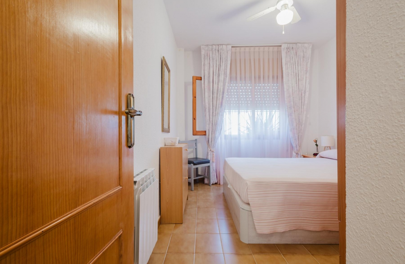 Rynek wtórny - Bungalow - Torrevieja - Playa De Los Naufragos