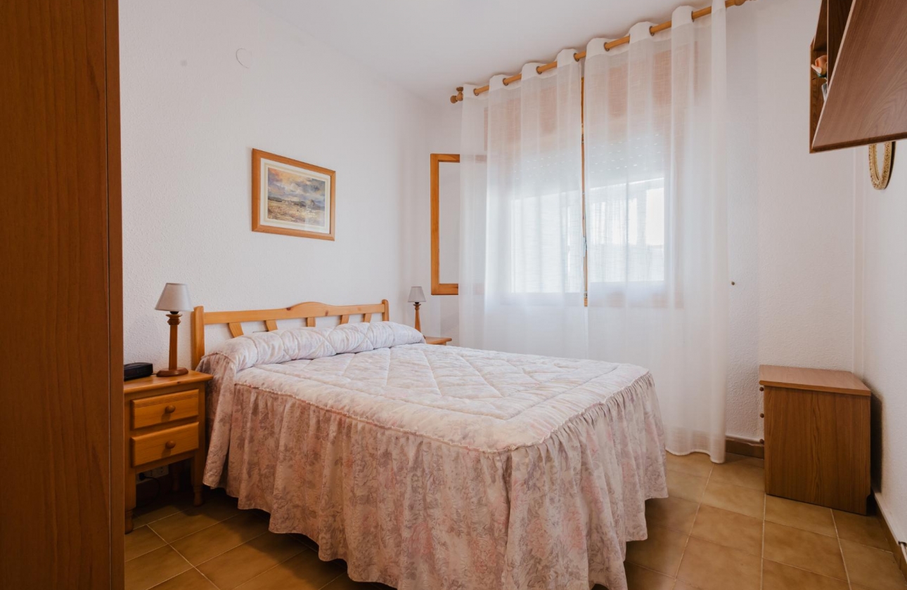 Rynek wtórny - Bungalow - Torrevieja - Playa De Los Naufragos