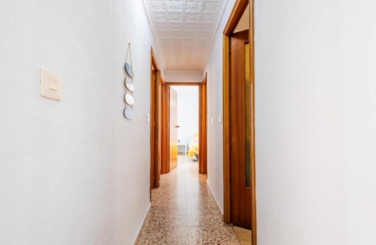 Rynek wtórny - Apartament - Torrevieja - Playa De Los Naufragos