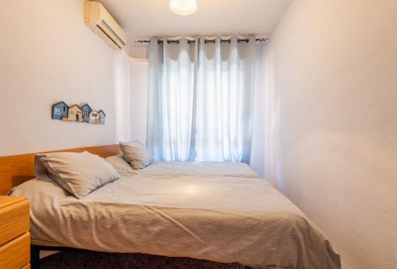 Rynek wtórny - Apartament - Torrevieja - Playa De Los Naufragos