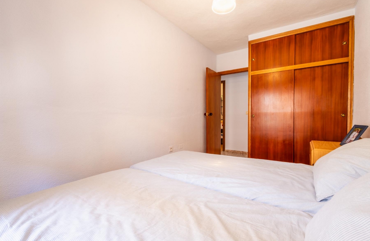 Rynek wtórny - Apartament - Torrevieja - Playa De Los Naufragos