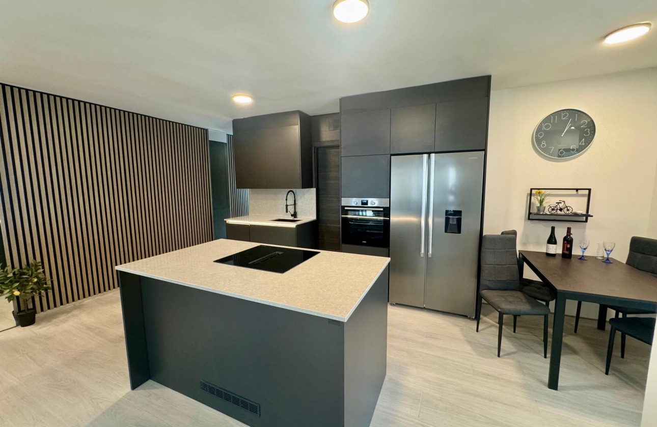 Rynek wtórny - Apartament - Torrevieja - CLUB NAUTICO TORREVIEJA