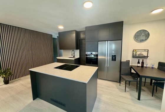 Rynek wtórny - Apartament - Torrevieja - CLUB NAUTICO TORREVIEJA