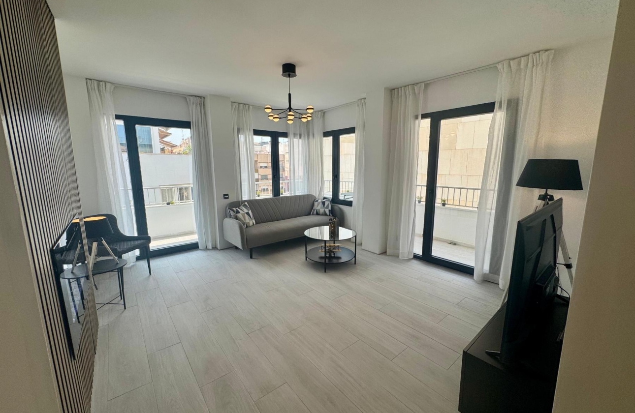 Rynek wtórny - Apartament - Torrevieja - CLUB NAUTICO TORREVIEJA