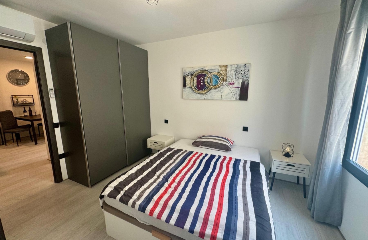 Rynek wtórny - Apartament - Torrevieja - CLUB NAUTICO TORREVIEJA