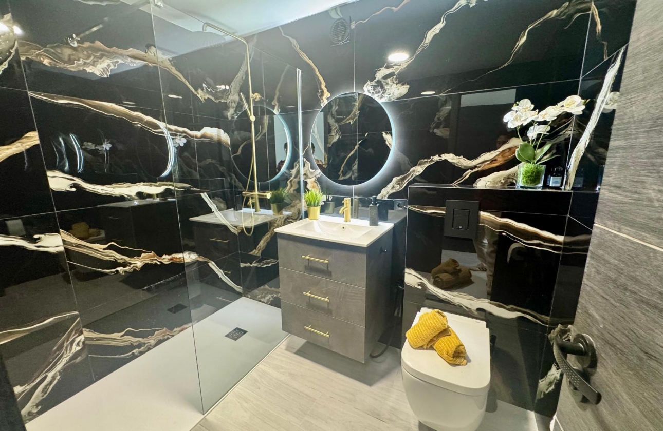 Rynek wtórny - Apartament - Torrevieja - CLUB NAUTICO TORREVIEJA