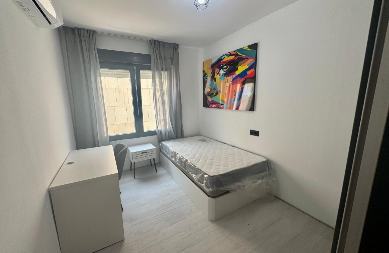 Rynek wtórny - Apartament - Torrevieja - CLUB NAUTICO TORREVIEJA