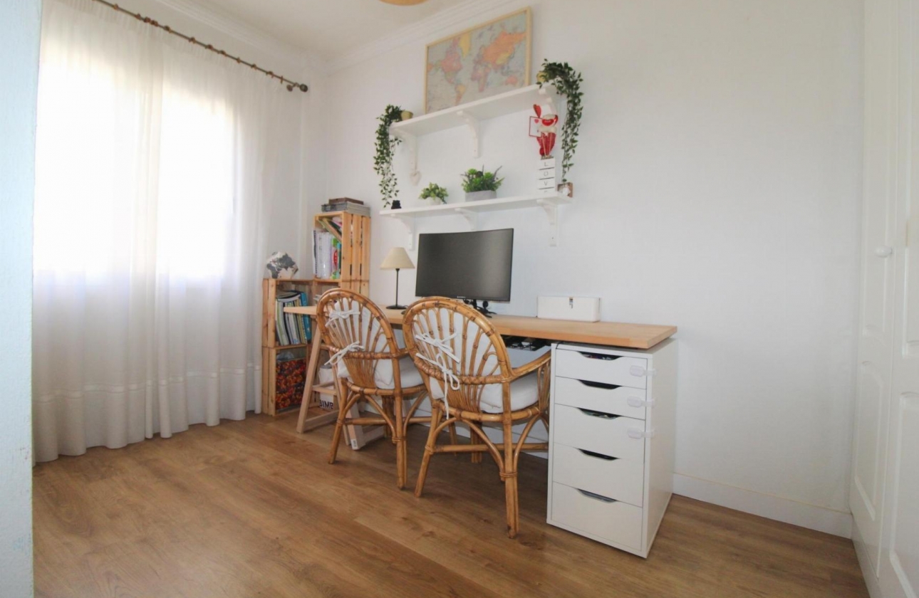 Rynek wtórny - Apartament - Torrevieja - La Veleta