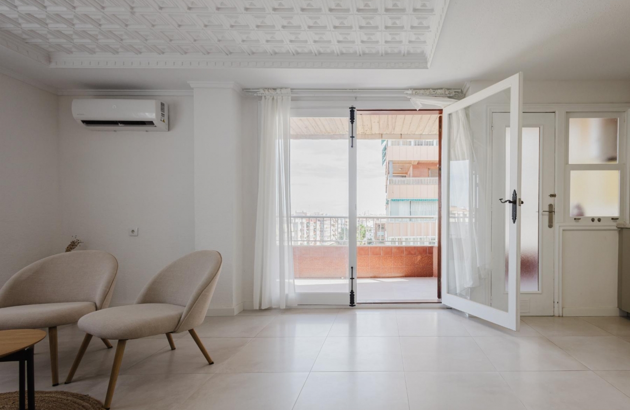 Rynek wtórny - Apartament - Torrevieja - Acequion