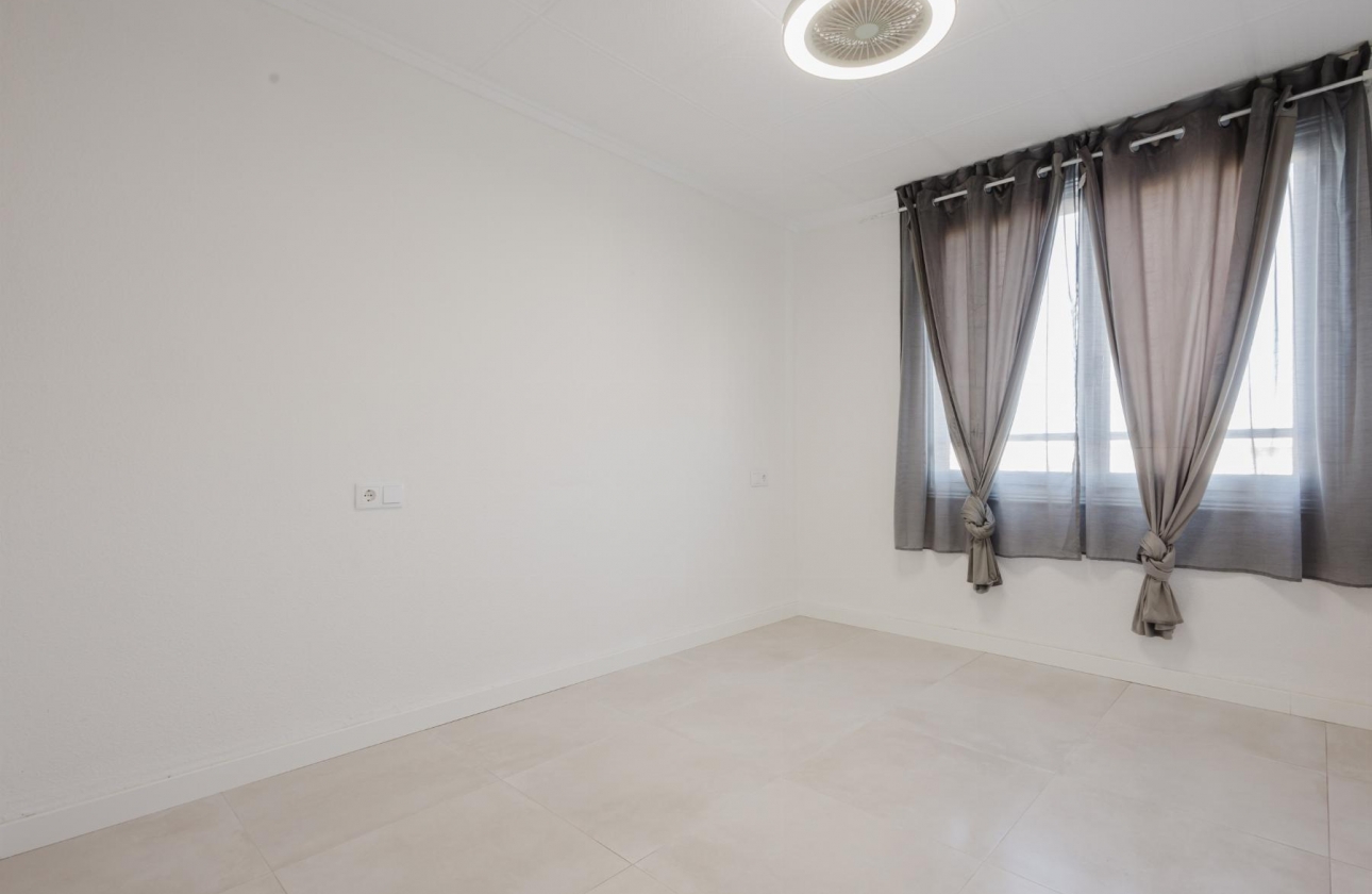 Rynek wtórny - Apartament - Torrevieja - Acequion