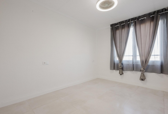 Rynek wtórny - Apartament - Torrevieja - Acequion