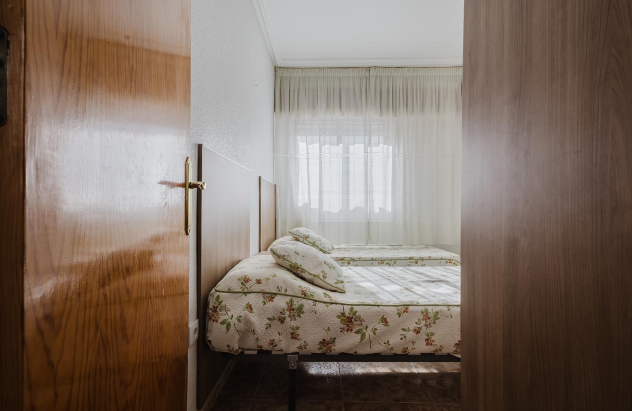 Rynek wtórny - Apartament - Torrevieja - Playa De Los Naufragos