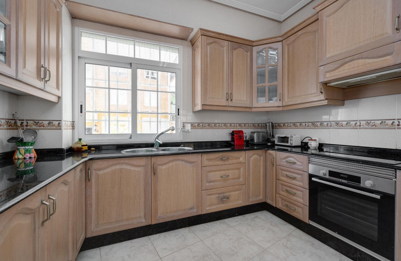 Rynek wtórny - Apartament - Torrevieja - Acequion