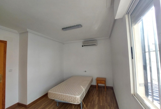 Rynek wtórny - Szeregowiec - Torrevieja - Los Altos