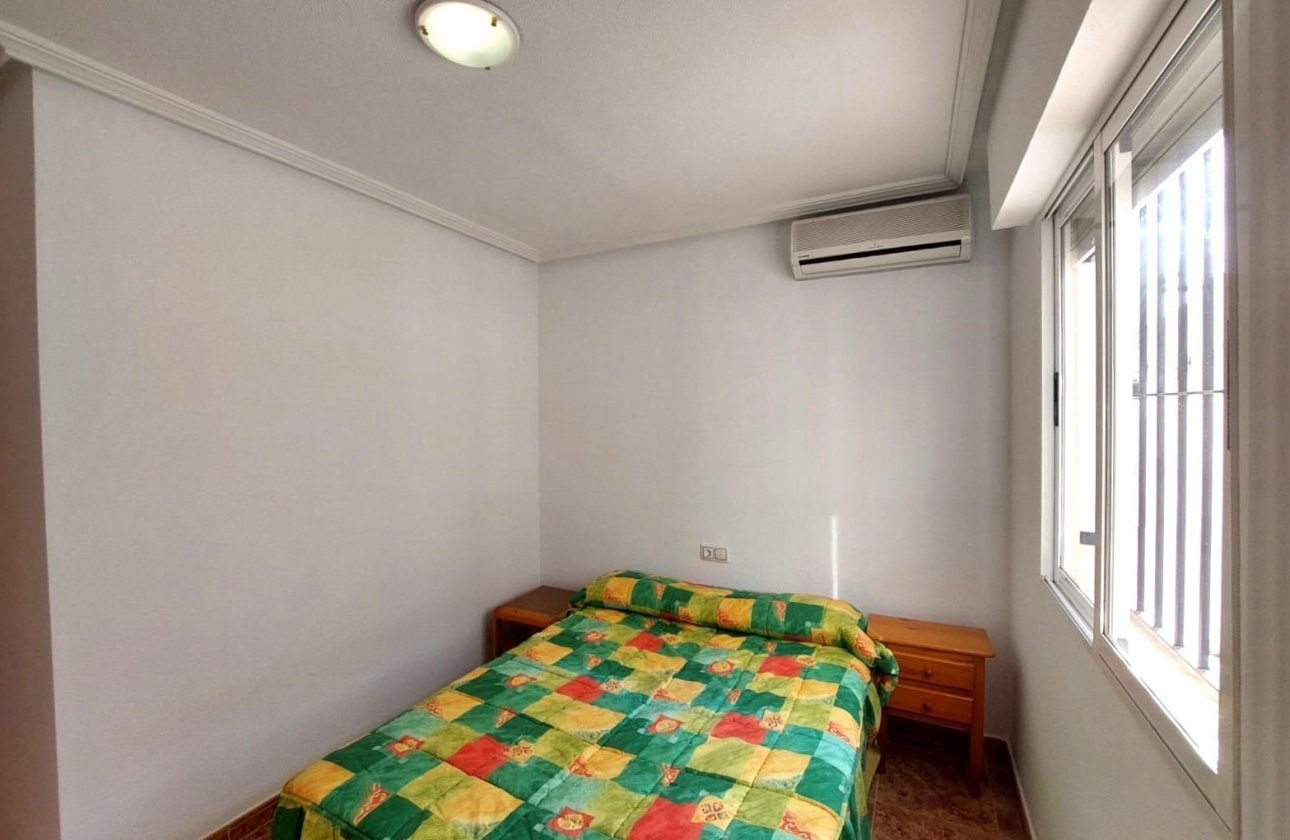 Rynek wtórny - Szeregowiec - Torrevieja - Los Altos