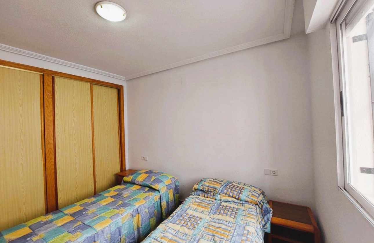 Rynek wtórny - Szeregowiec - Torrevieja - Los Altos