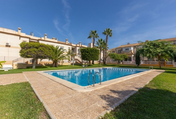 Wynajem długoterminowy - Bungalow - Torrevieja - Zona los Frutales