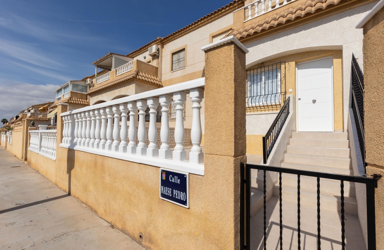 Wynajem długoterminowy - Bungalow - Torrevieja - Zona los Frutales