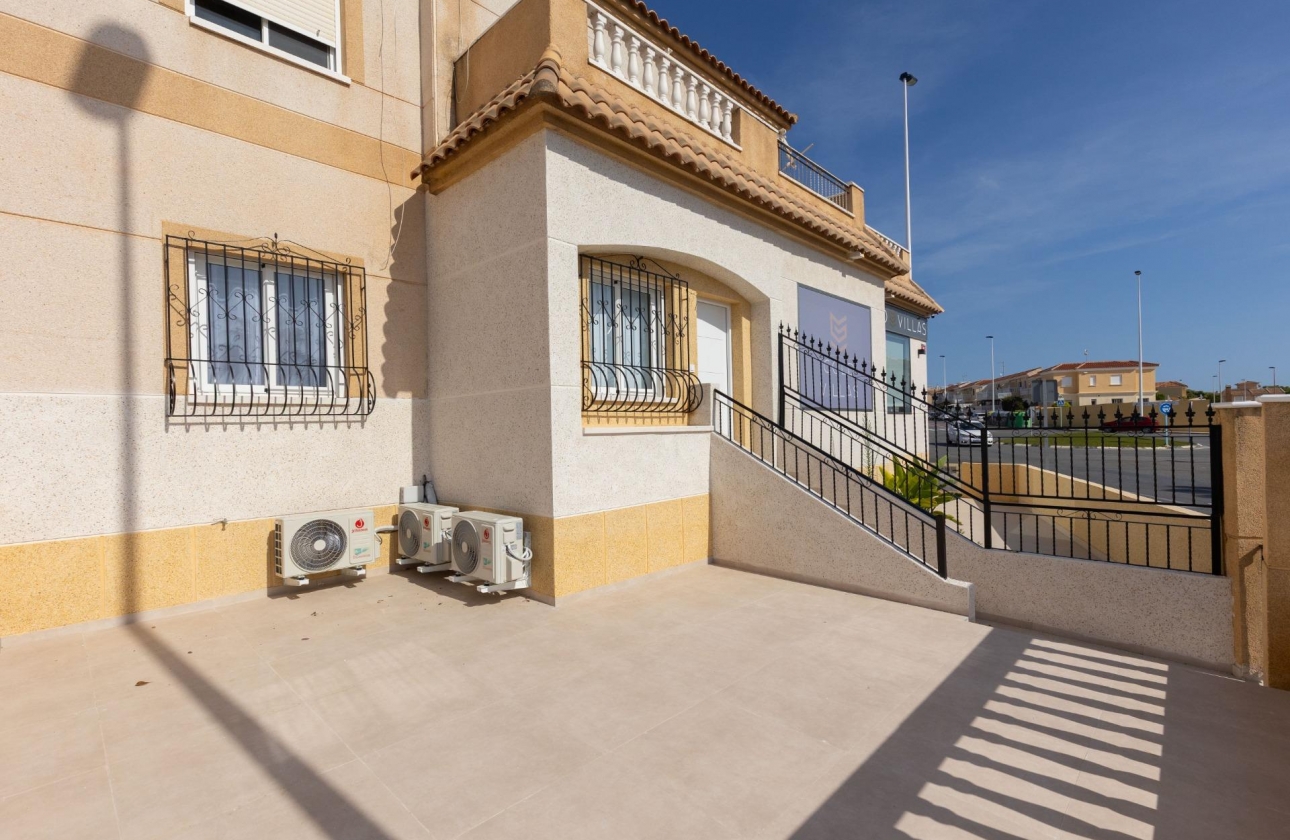 Wynajem długoterminowy - Bungalow - Torrevieja - Zona los Frutales
