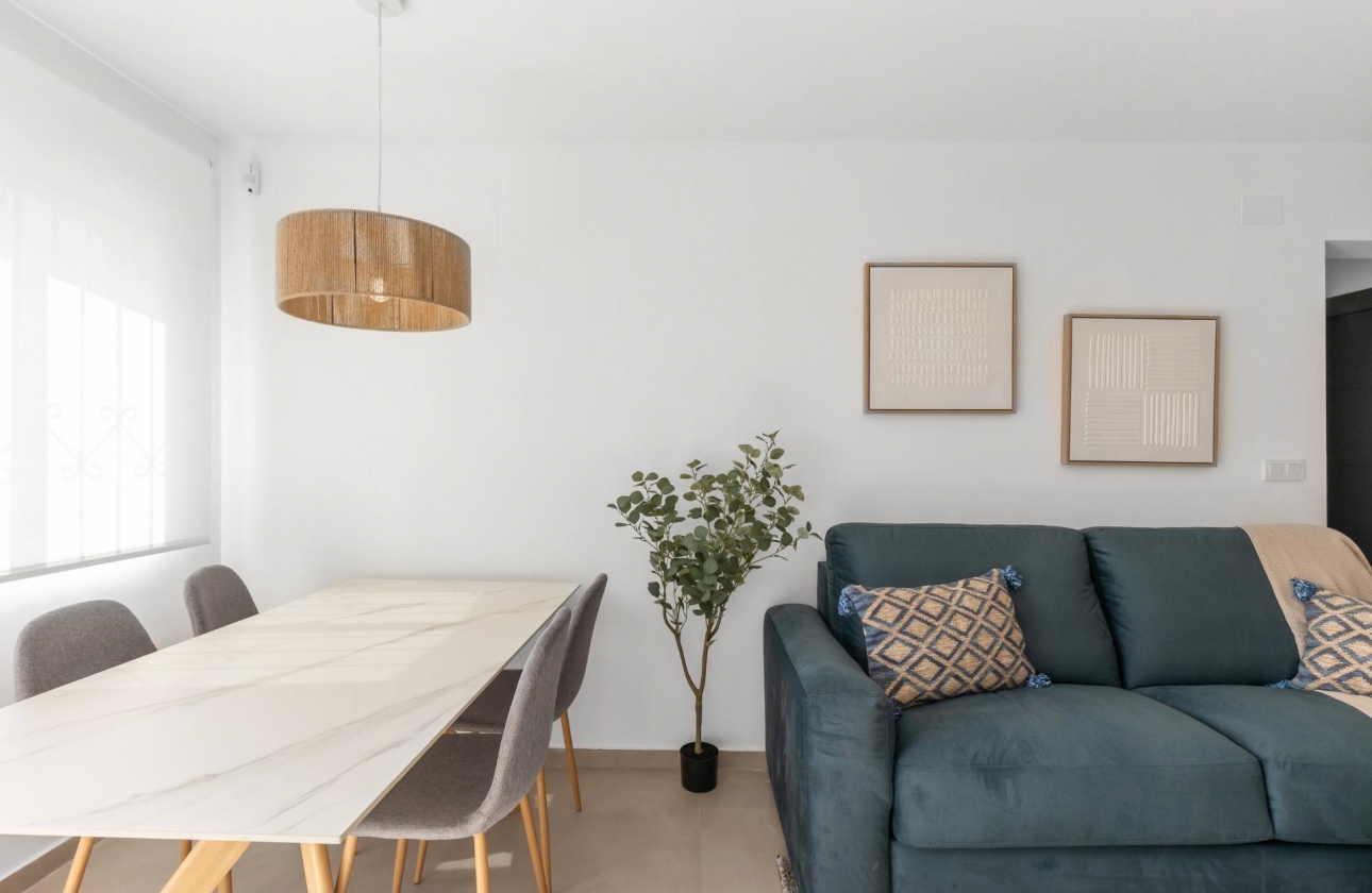 Wynajem długoterminowy - Bungalow - Torrevieja - Zona los Frutales